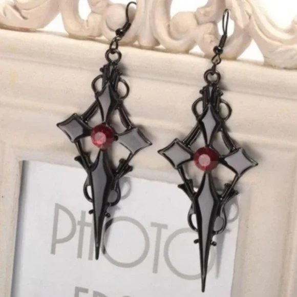 DESIGNER GOTH VAMPIRE BLACK ENAMEL CROSS/RED CRYSTAL CHOKER NECKLACE**NEW! - Picture 5 of 5